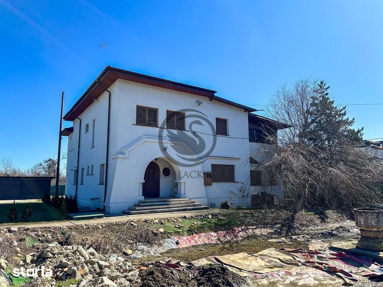 Casă cu 7 camere cu Teren 1436 Mp în Băneasa