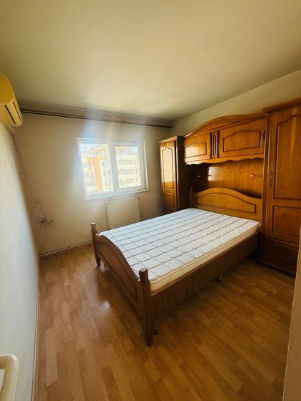 Apartament cu 3 camere decomandat, mobilat în Păcurari