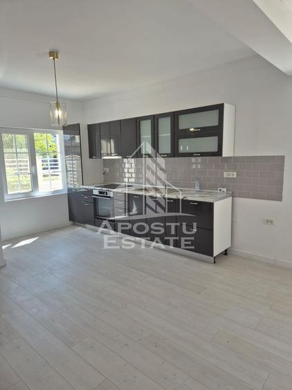 Duplex cu 4 camere cu Canalizare în Moșnița Nouă