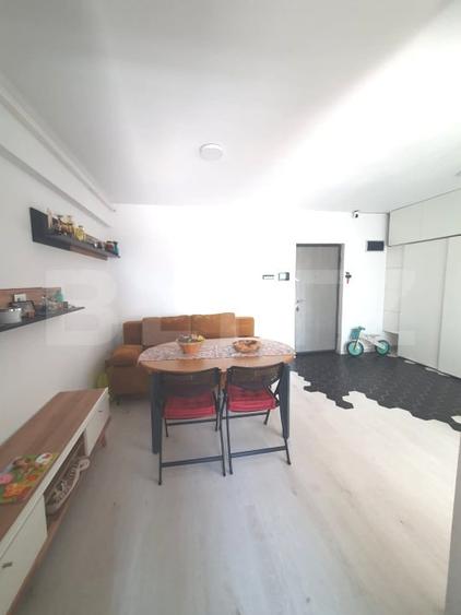 Apartament cu 3 camere decomandat, mobilat în Triaj