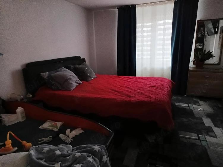 Casă cu 3 camere cu Teren 1150 Mp în Central