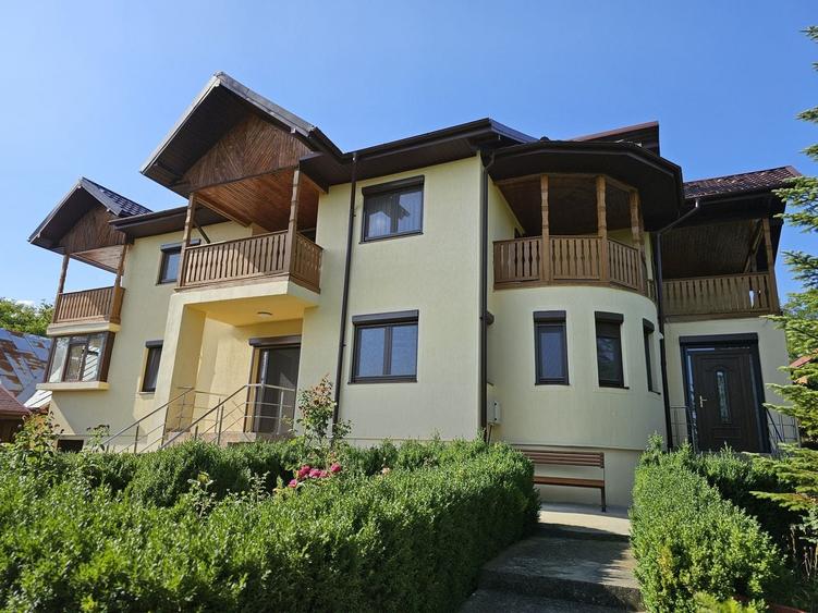 Casă individuală cu 7 camere cu Teren 1858 Mp în Vintilă Vodă