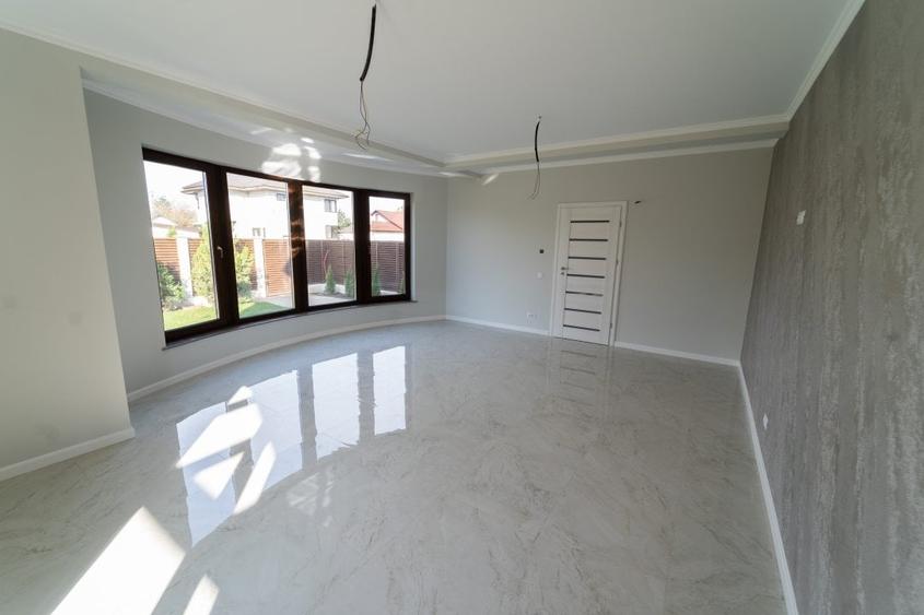 Casă individuală cu 4 camere cu Teren 400 Mp în Vânători