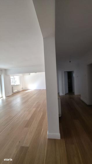 Apartament cu 3 camere în Herăstrău