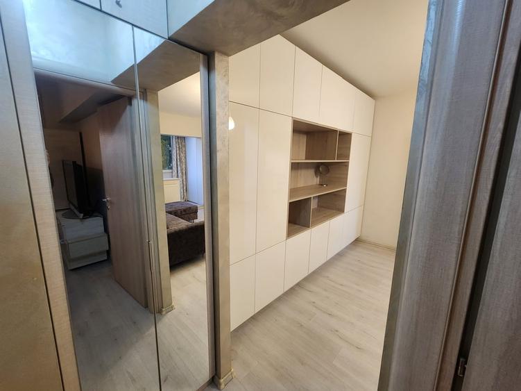 Apartament semidecomandat în Moșilor