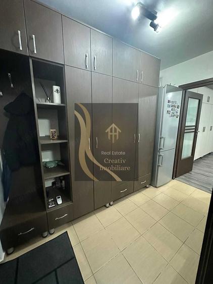 Garsonieră decomandată în Apusului