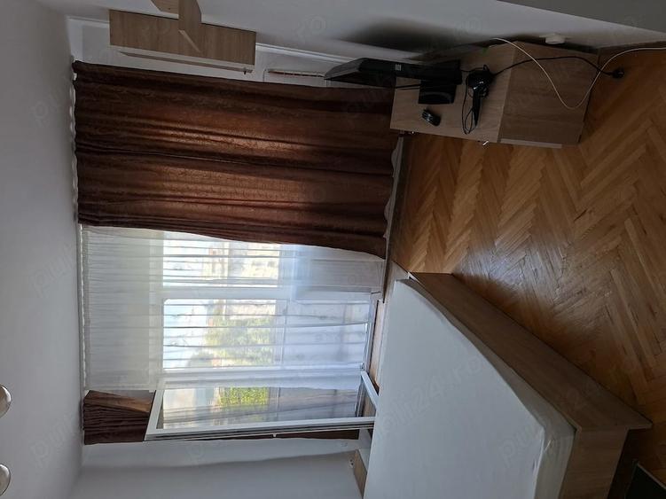 Garsonieră decomandată în Central