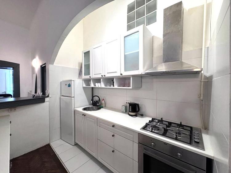 Apartament 2 camere 70 mp parter inalt str Gh Sincai - Central - 22