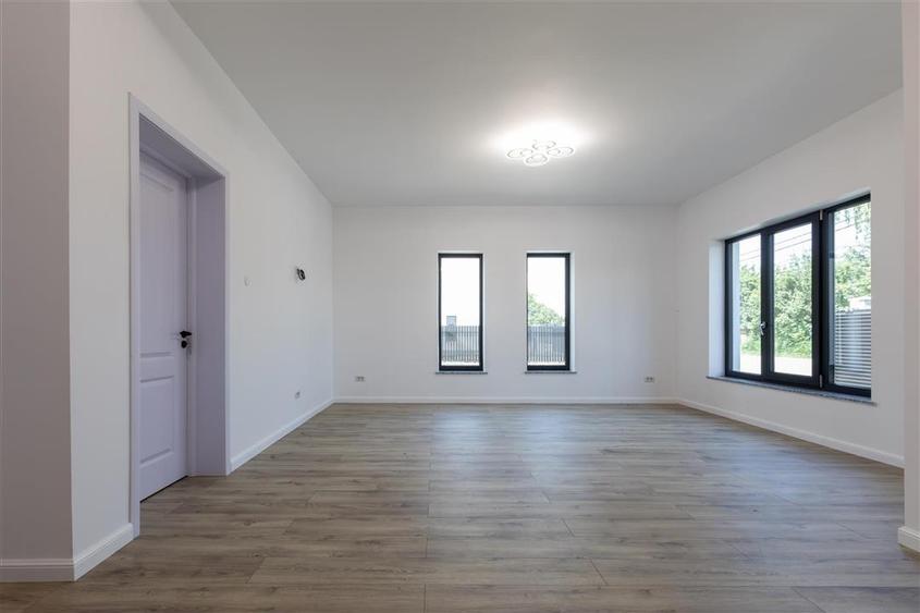 Casă individuală cu 3 camere cu Teren 375 Mp în Hemeiuș