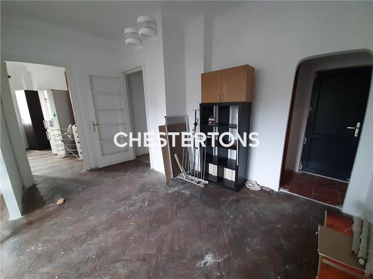 Apartament cu 3 camere decomandat, mobilat în Unirii