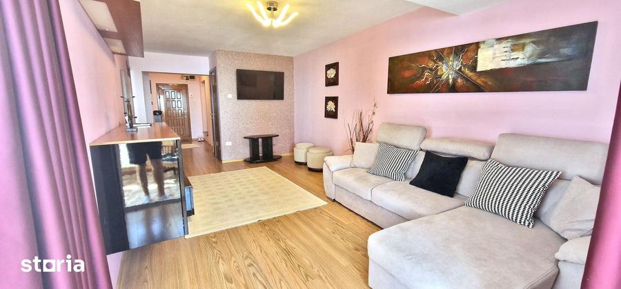Apartament cu 3 camere în Faleza Nord