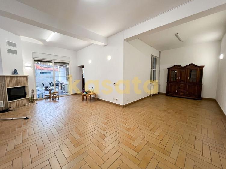 Casă cu 5 camere cu Canalizare în Mihai Bravu