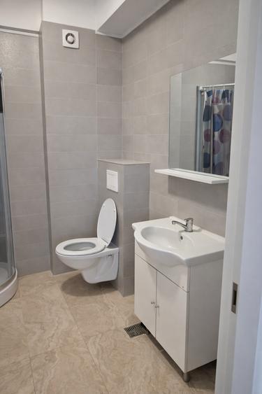 Apartament cu 3 camere decomandat în Năvodari Tabără