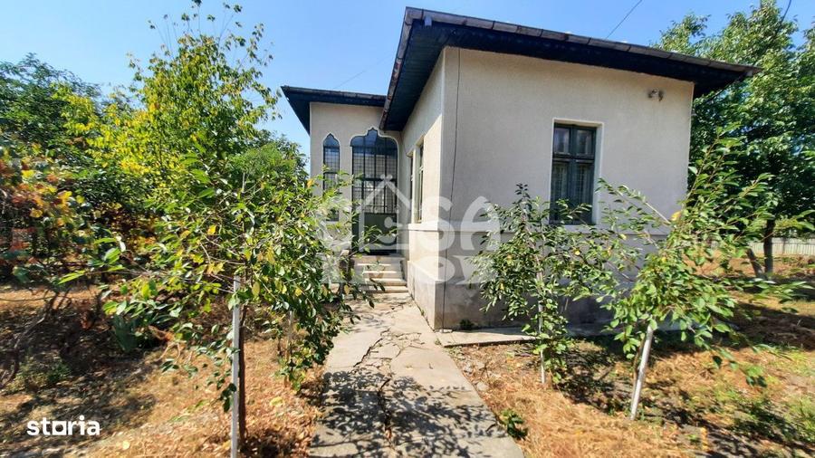 Vanzare casa si teren 1.845 mp in oras RACARI, jud.Dambovita - 1
