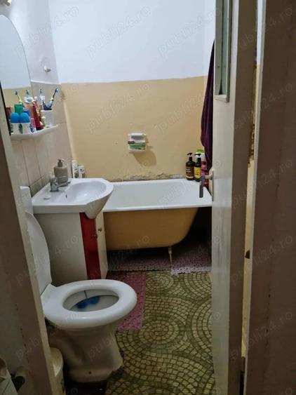 Apartament cu 2 camere nedecomandat în Central