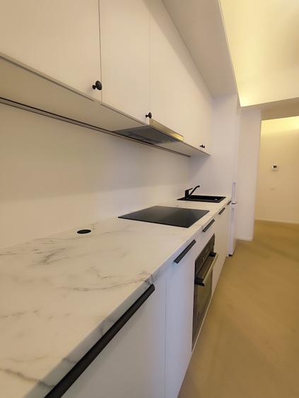Apartament cu 3 camere decomandat în Cotroceni