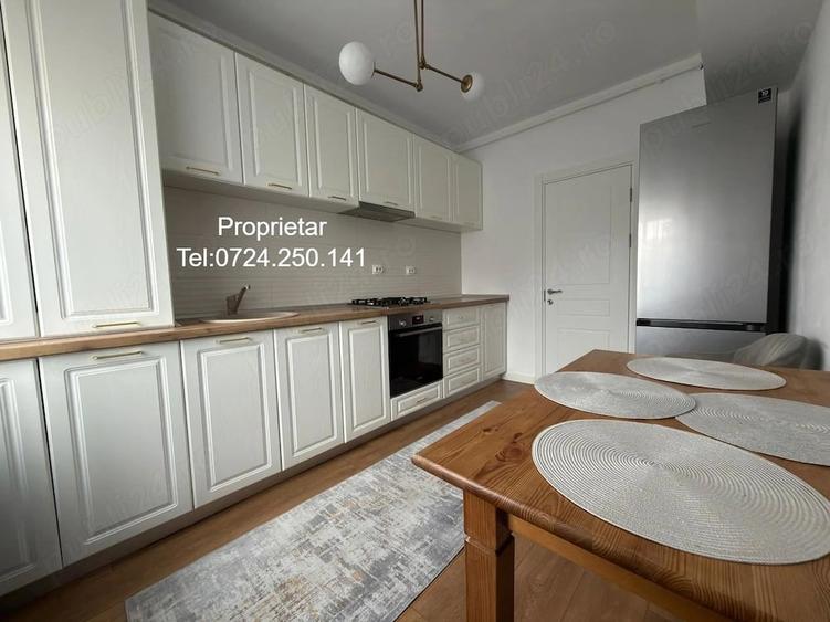 Apartament cu 3 camere decomandat în Muncii