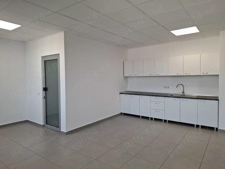 Spațiu comercial, de 372 mp, în Central