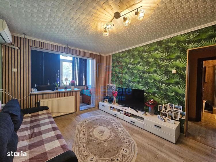 Apartament cu 2 camere semidecomandat, mobilat în Podu Roș