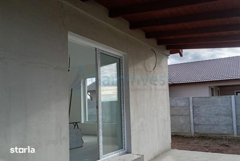 Casă cu 4 camere cu Teren 500 Mp în Sântandrei