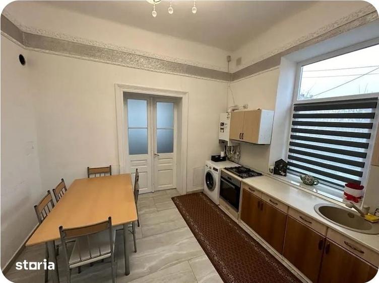 Casă cu 4 camere cu Teren 86 Mp în Central