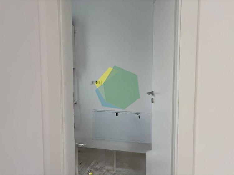 Duplex cu 5 camere cu Canalizare în Central