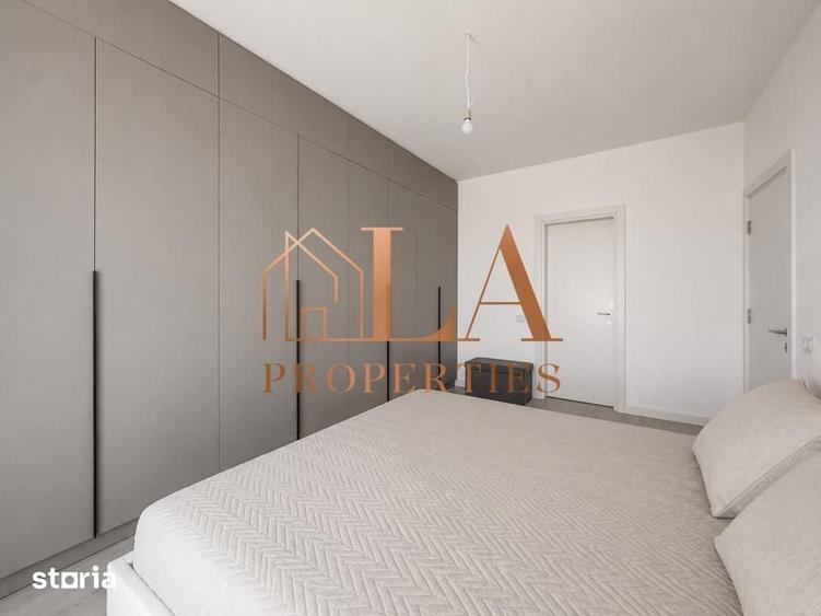 Apartament cu 3 camere decomandat în Titan