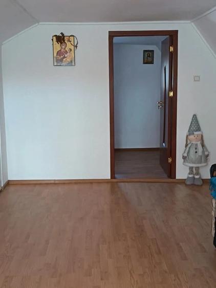 Casă cu 3 camere cu Teren 161 Mp în Mărăcineni