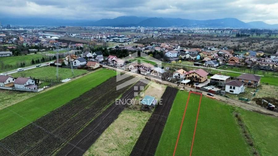 Teren agricol intravilan de 2112 mp, în Sânpetru