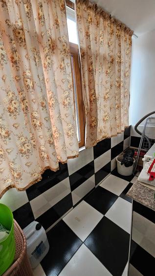 Apartament cu 2 camere nedecomandat în Central