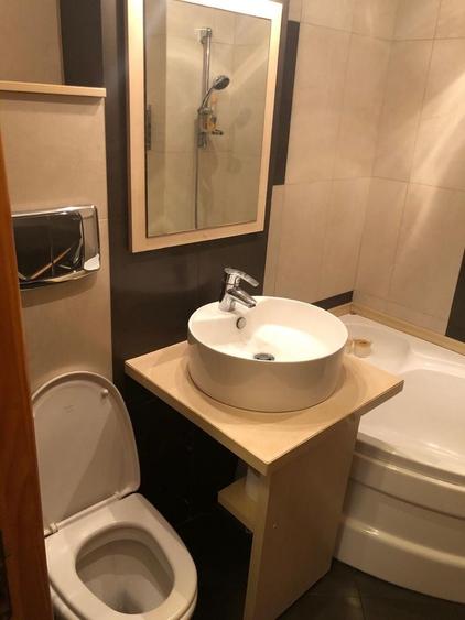 Apartament cu 3 camere semidecomandat în Bălcescu