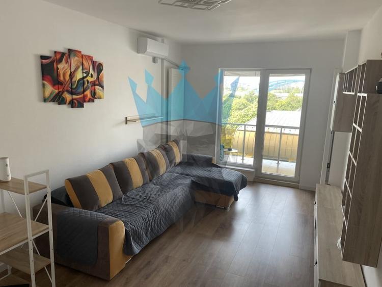 Apartament cu 2 camere decomandat, mobilat în Splaiul Unirii