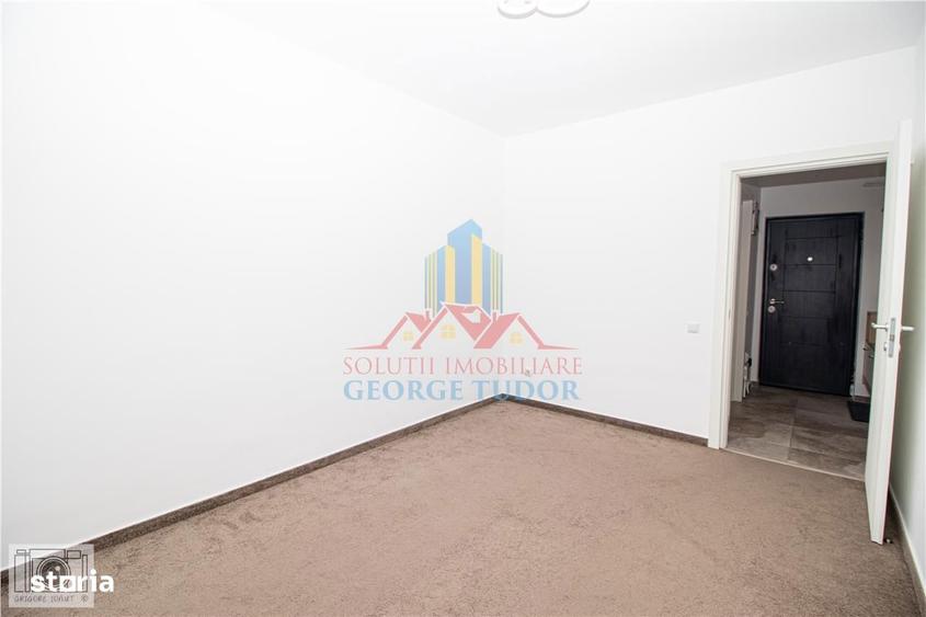 Apartament cu 3 camere decomandat în Tineretului