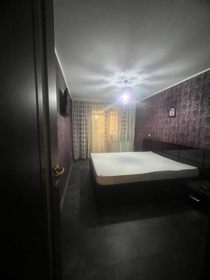 Apartament cu 3 camere decomandat în Crișan