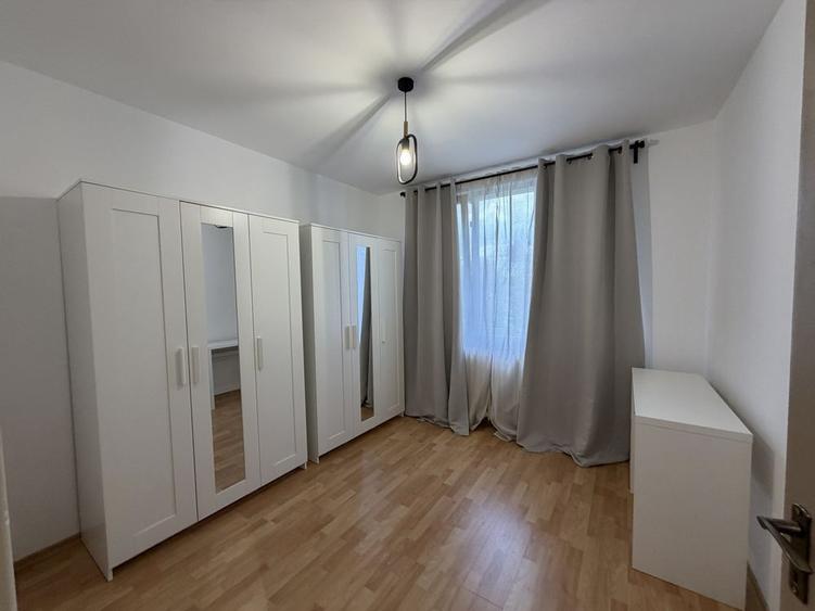 Apartament cu 3 camere decomandat în Politehnica