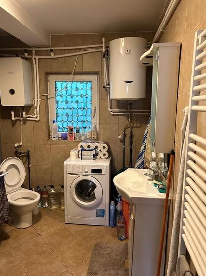 Casă cu 3 camere cu Teren 1000 Mp în Central