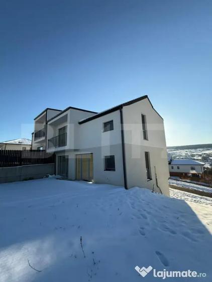 Casă cu 4 camere cu Teren 355 Mp în Chinteni