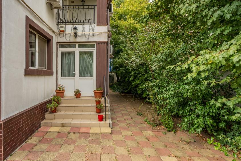 Casă cu 5 camere cu Canalizare în Bucureștii Noi