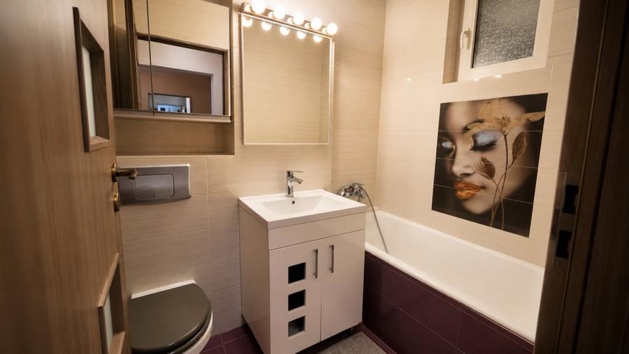 Apartament cu 2 camere semidecomandat în Baba Novac