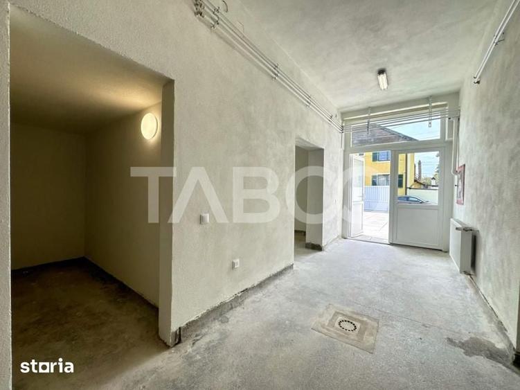 Spațiu comercial, de 387 mp, în Terezian