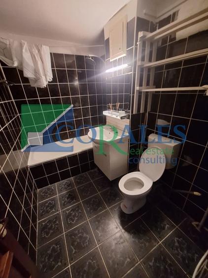 Apartament cu 3 camere decomandat, mobilat în Steaua