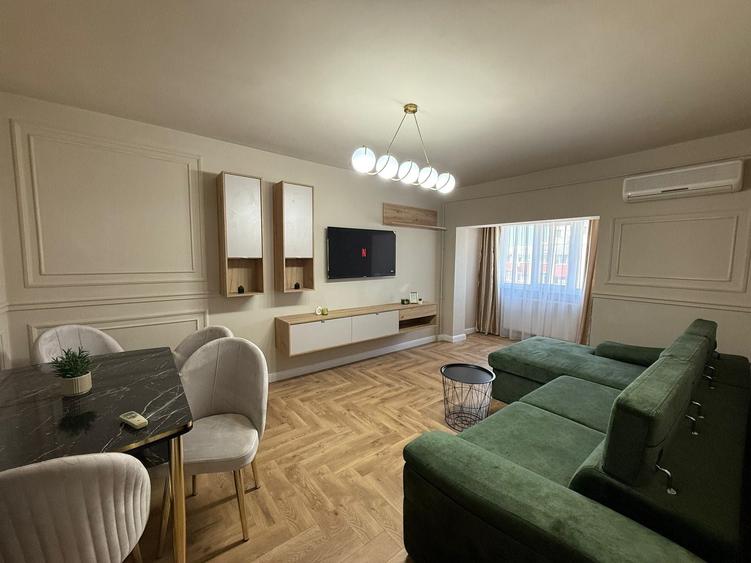 Apartament cu 2 camere decomandat în Central
