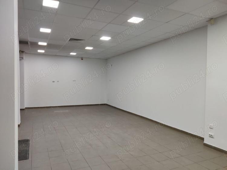 Spațiu comercial, de 230 mp, în Dacia