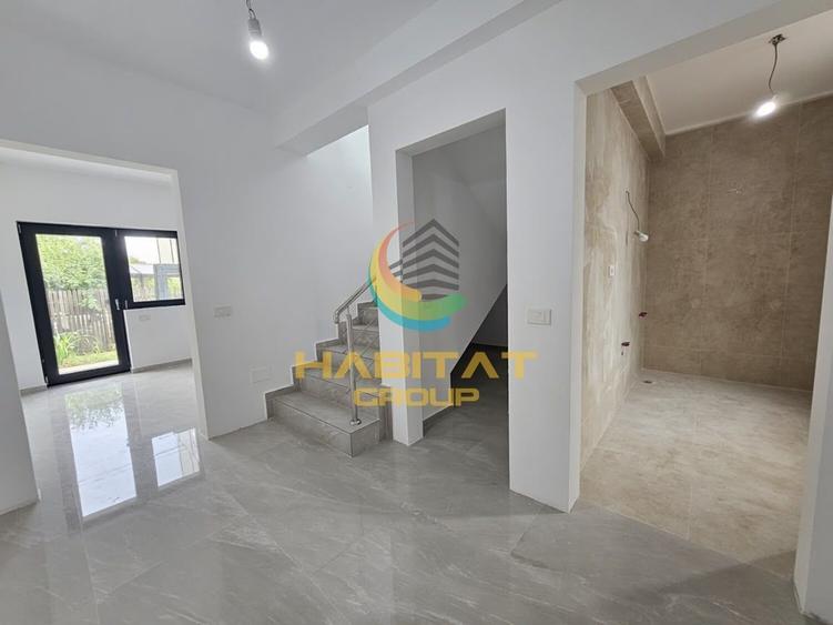 Casă individuală cu 5 camere cu Canalizare în Central
