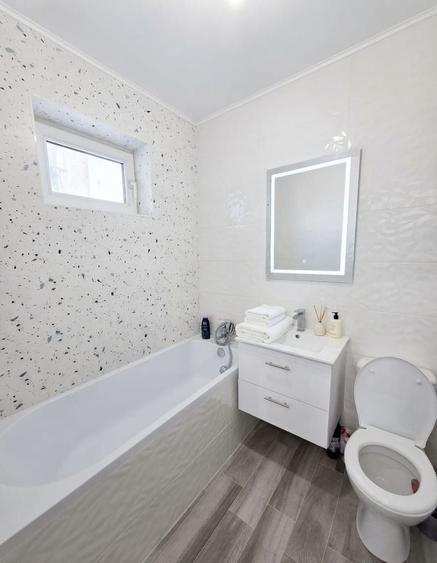 Apartament cu 2 camere decomandat, mobilat în Tomis Nord