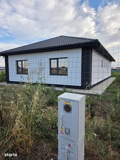 Casă cu 4 camere cu Teren 500 Mp în Stadion