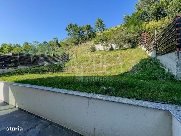 Casă cu 4 camere în Mihai Viteazu