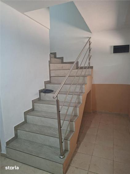 Spațiu comercial, de 215 mp, în Ștefăneștii de Jos