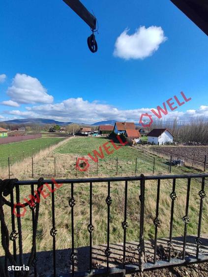 Casă cu 4 camere cu Teren 1122 Mp în Ozun