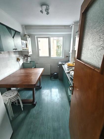 Apartament cu 3 camere decomandat în Ultracentral